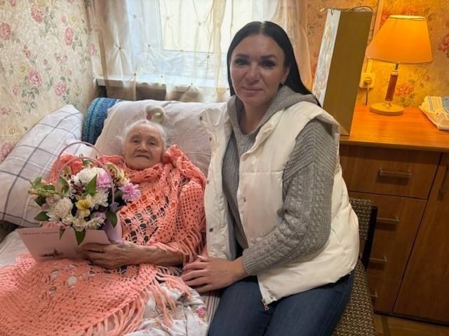 С Днём рождения поздравили Локтионову Марию Савельевну, жительницу Высокского сельсовета!