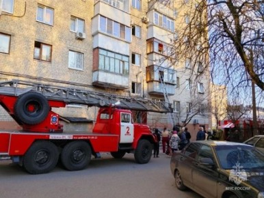 В центре Курска на пожаре пострадал человек