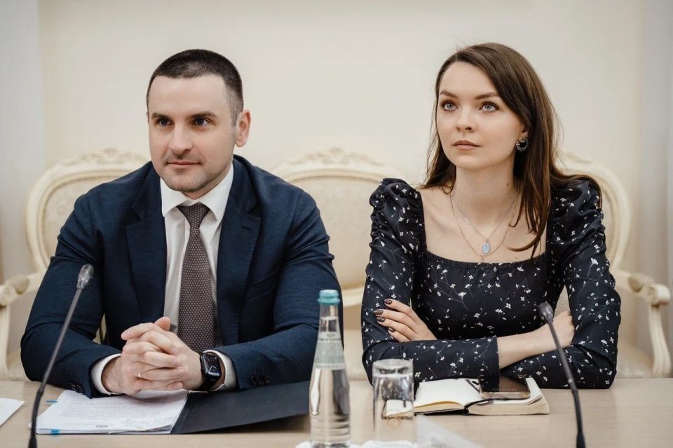 Сегодня состоялось заседание Правительства Курской области под руководством губернатора Курской области Александра Евсеевича Хинштейна