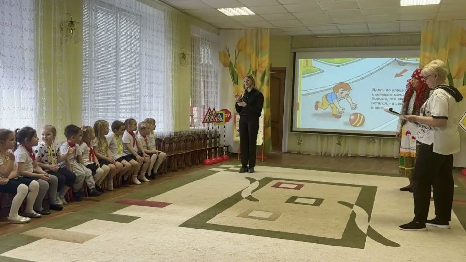 Увлекательная игра по правилам дорожного движения для детей МДОУ «Детский сад 12»