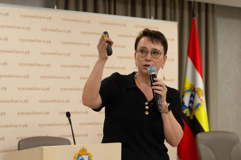 В минувшие выходные Светлана Ермолова рассказала главам муниципальных районов и городских округов нашего региона о важности диспансеризации и профилактических осмотров