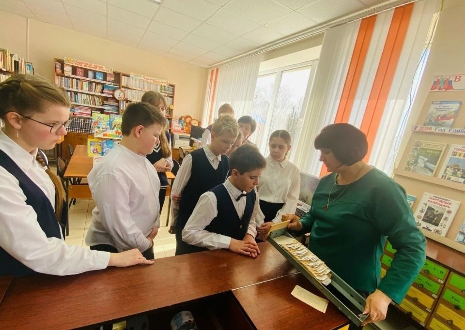Учащиеся 5-9 классов Фатежской школы № 1, под руководством заместителя директора по воспитательной работе Юлии Анатольевны Луневой, присоединились к профориентационной акции "Моя профессия- мое будущее"