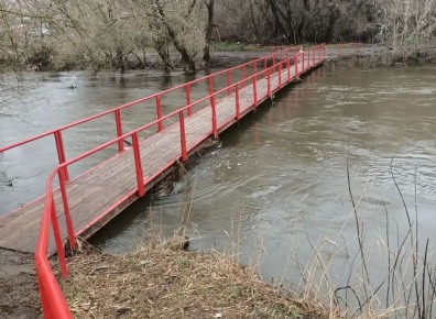 В Курске возобновили движение по двум ранее перекрытым из-за паводка мостам