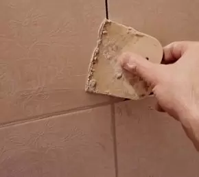 Как обновить швы между плиткой: пошаговое руководство