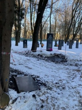 В следствии рассказали об уголовном деле по факту повреждения мемориала в Курске