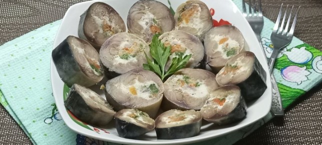 Малосольная скумбрия с изысканной начинкой