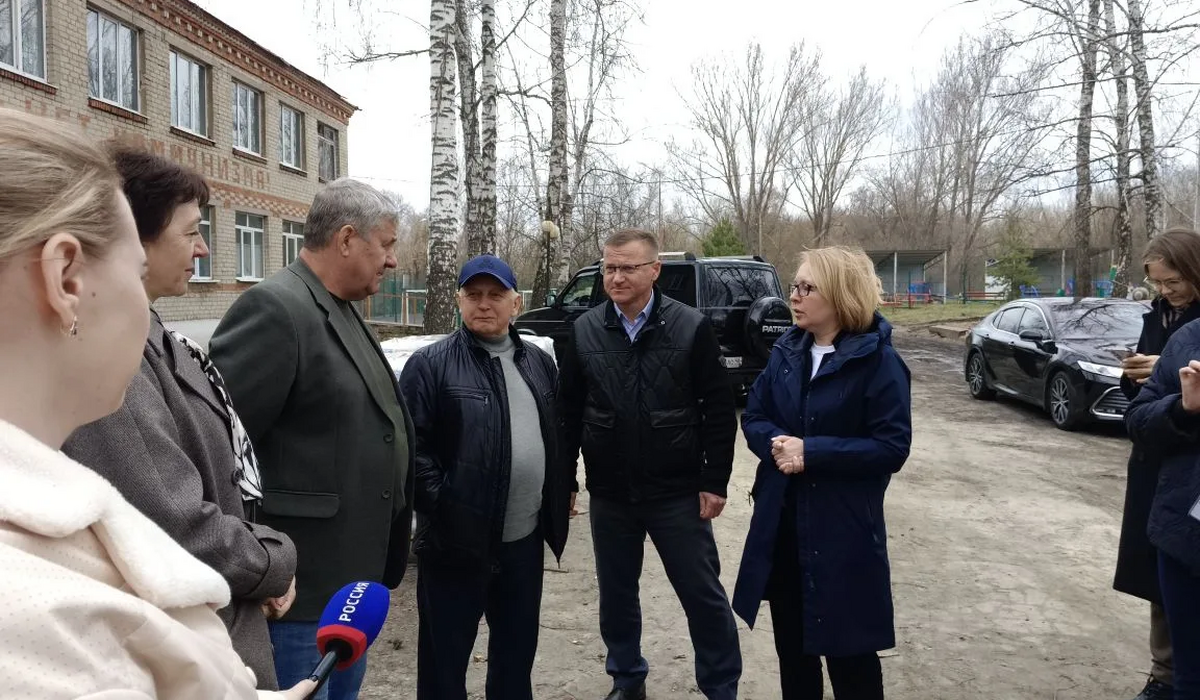 В двух школах Тимского района стартовал капитальный ремонт в рамках нацпроекта