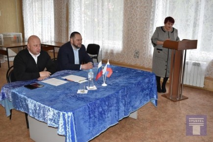 Сегодня, 9 апреля 2026 года в Администрации поселка Конышевка состоялось торжественное собрание, посвященное вступлению в должность избранного Главы поселка Конышевка