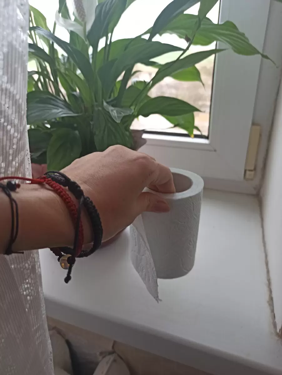 Как утеплить окна с помощью туалетной бумаги: простой и эффективный способ