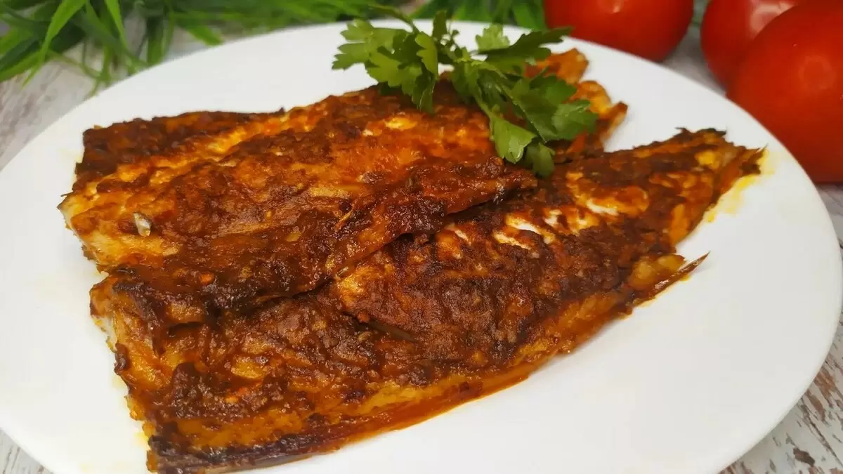 Запеченная скумбрия с паприкой и чесноком: легкий и изысканный рецепт