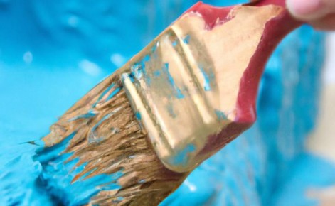 В Курске закрасили 111 надписей с рекламой наркотиков