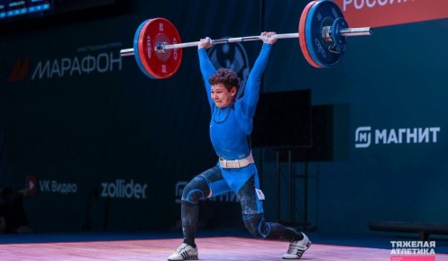 Курский школьник выиграл золото на первенстве России по тяжёлой атлетике