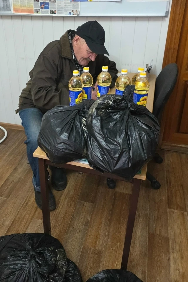 В Клюквинском сельсовете Курского района организовали выдачу гуманитарной помощи гражданам, вынужденно покинувшим свои дома в приграничных районах
