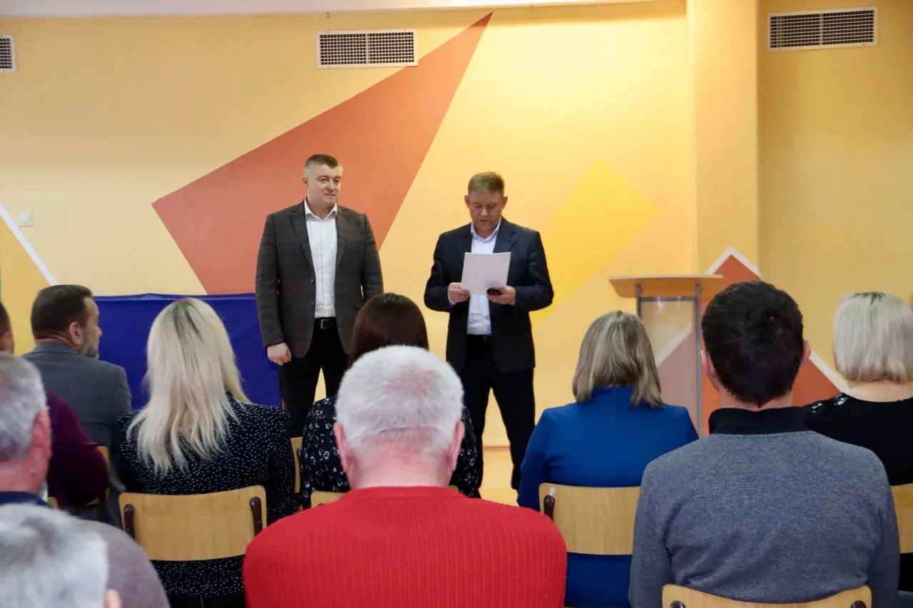 Сегодня Глава Курского района Сергей Курносов встретился с коллективом районного МУП ЖКХ «Родник»