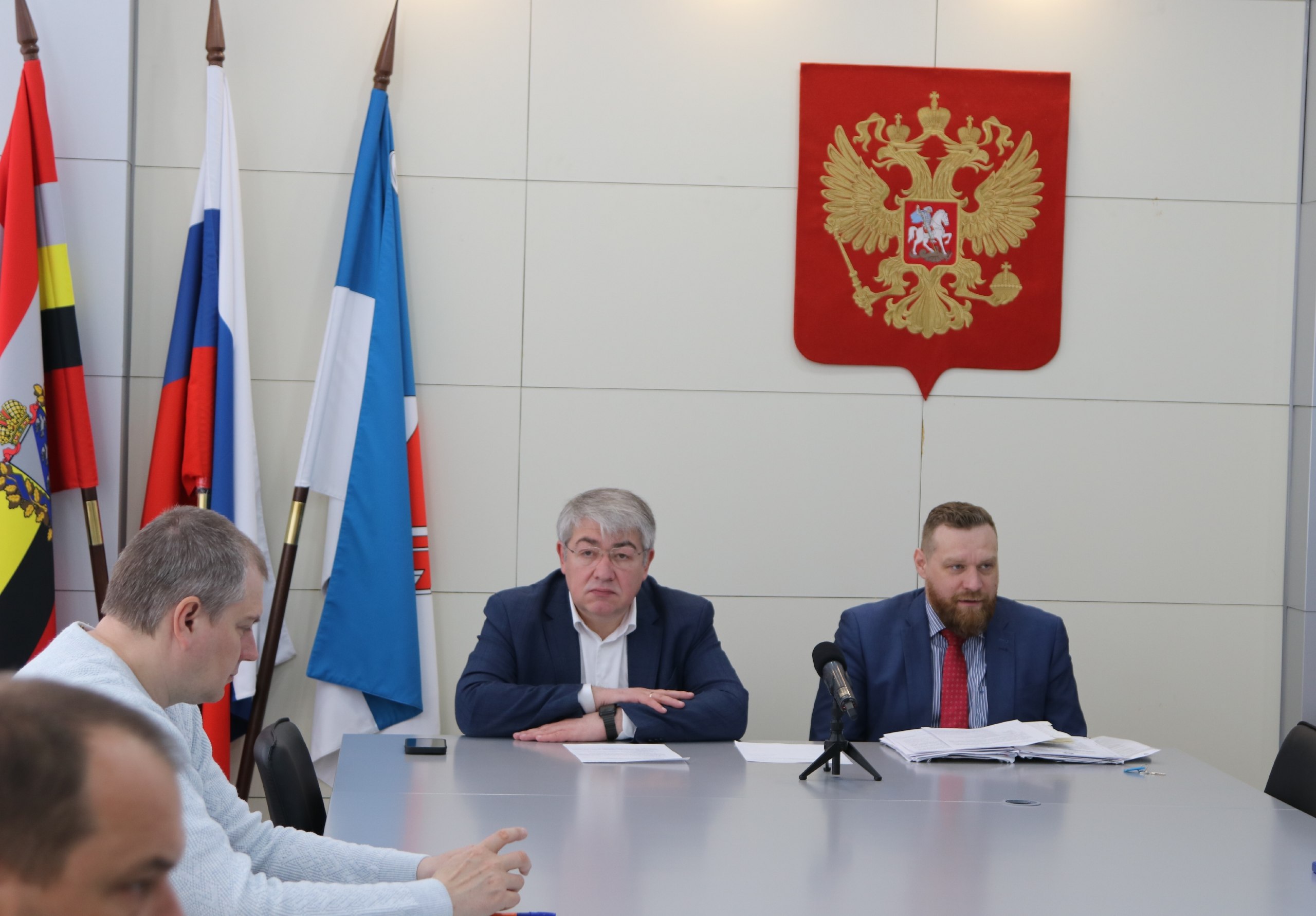 Глава города Железногорска Александр Михайлов провёл очередное заседание общественной комиссии города Железногорска, где был рассмотрен дизайн-проект третьего этапа благоустройства дворовой территории домов № 22 по ул....