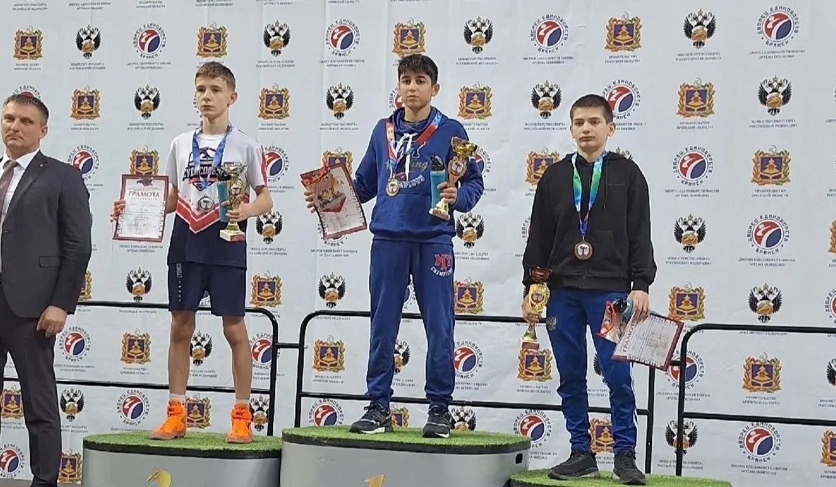 Курянин завоевал бронзу на Всероссийских соревнованиях по вольной борьбе