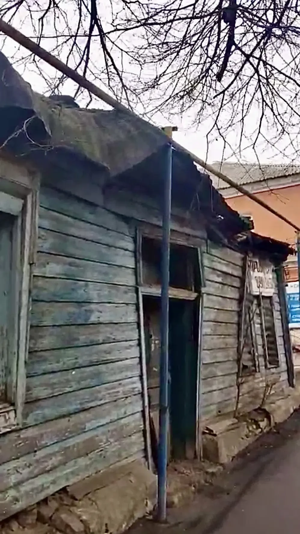 Накануне в нашем городе закончились работы по сносу расселённого аварийного дома по улице Красная