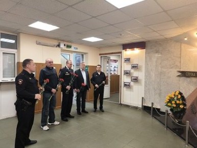 ����������� � �������� ������� ���������������� ��������� ����� � ������ �������� ����������� ��� � ����� � �������� ������ ��������� ������.