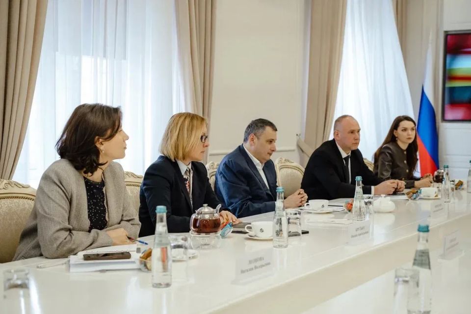 ��������� ������ �������������� ���� � �������� � ������� �����������