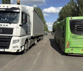 Многотонный большегруз раздавил женщину-пешехода на окраине Курска