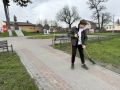 #субботник. Ученики Моковской школы на время оставили учебники и вооружились перчатками и мешками для мусора