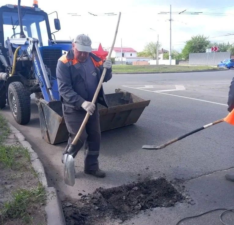В Курске начали аварийный ремонт дорог на пяти улицах