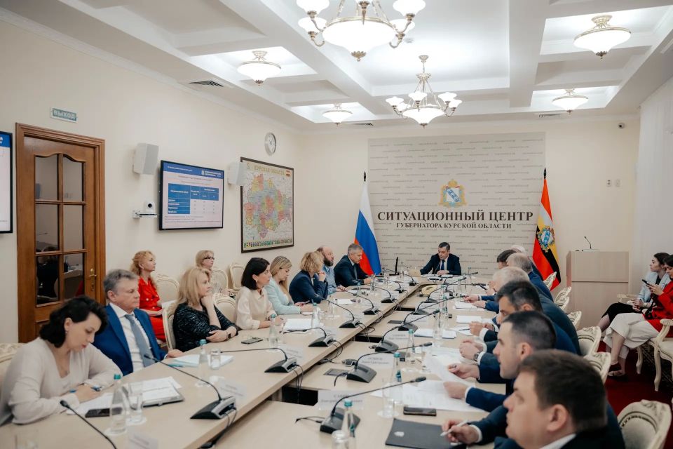 Александр Хинштейн: Провели традиционное заседание Правительства в онлайн-формате