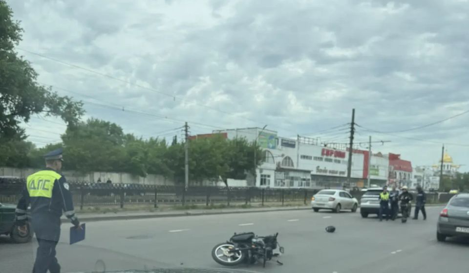 В Курске 48-летний мотоциклист получил травмы в ДТП на Кулакова
