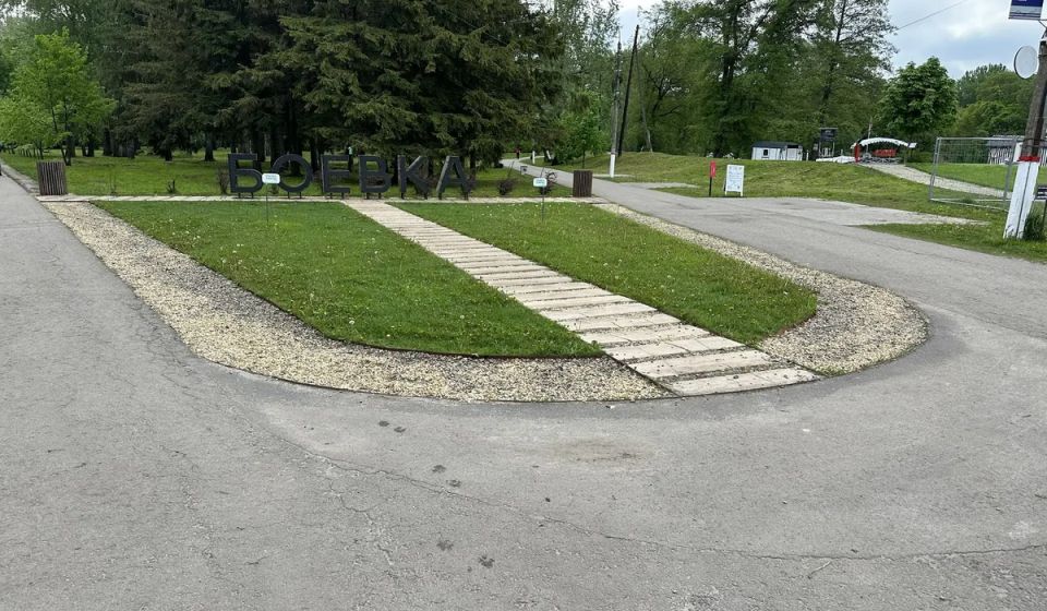 В Курске на Боевке добавили 20 новых кресел и отремонтировали освещение