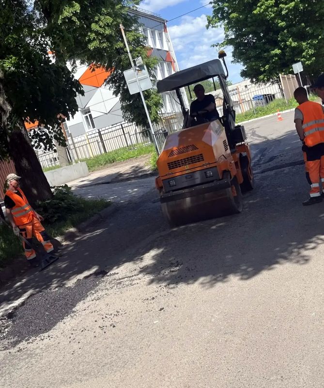 В старой части Железногорска начался ямочный ремонт