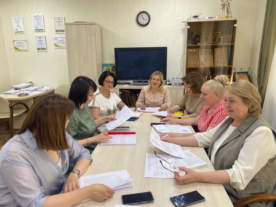 В Министерстве социального обеспечения, материнства и детства Курской области состоялось заседание конкурсной комиссии по подведению итогов ежегодного областного конкурса «С заботой о людях»