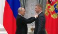 Курянину Александру Горбунову вручили Звезду Героя за космический полет