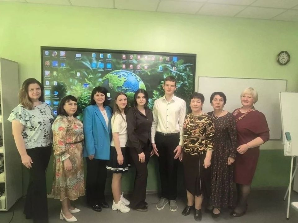 Шаги в науку: сотрудники Курской АЭС оценили проекты школьников