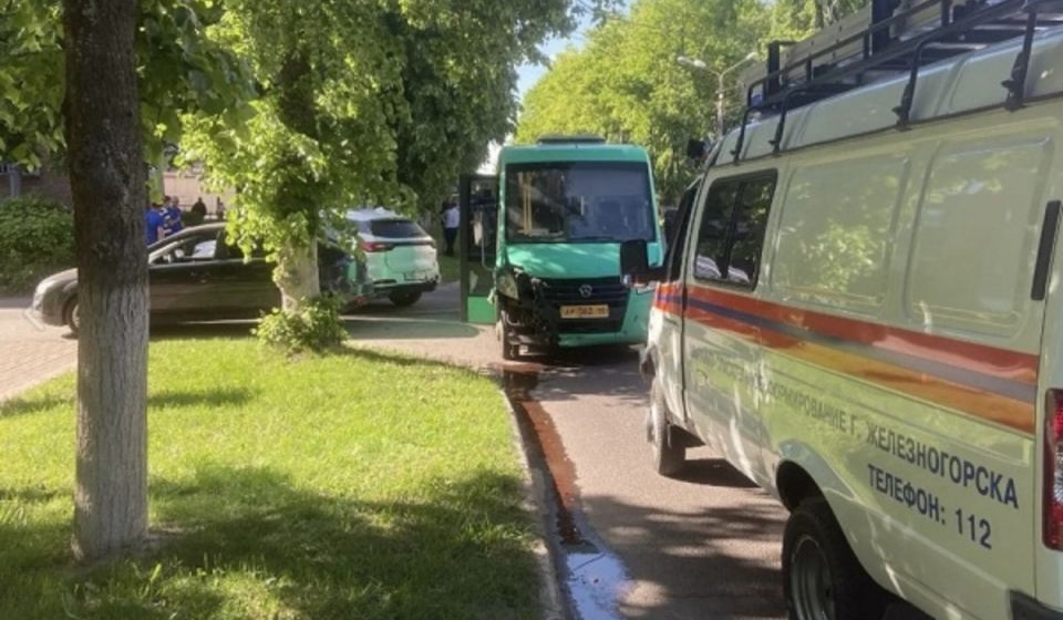 В Железногорске в тройной аварии травмированы пассажиры маршрутки