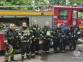 Детская шалость с огнем: пожарные спасли 8-летнюю девочку из горящей квартиры и ее соседей