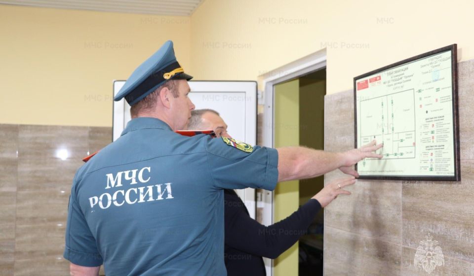 В Курске спасатели проверили готовность детских лагерей к летнему сезону