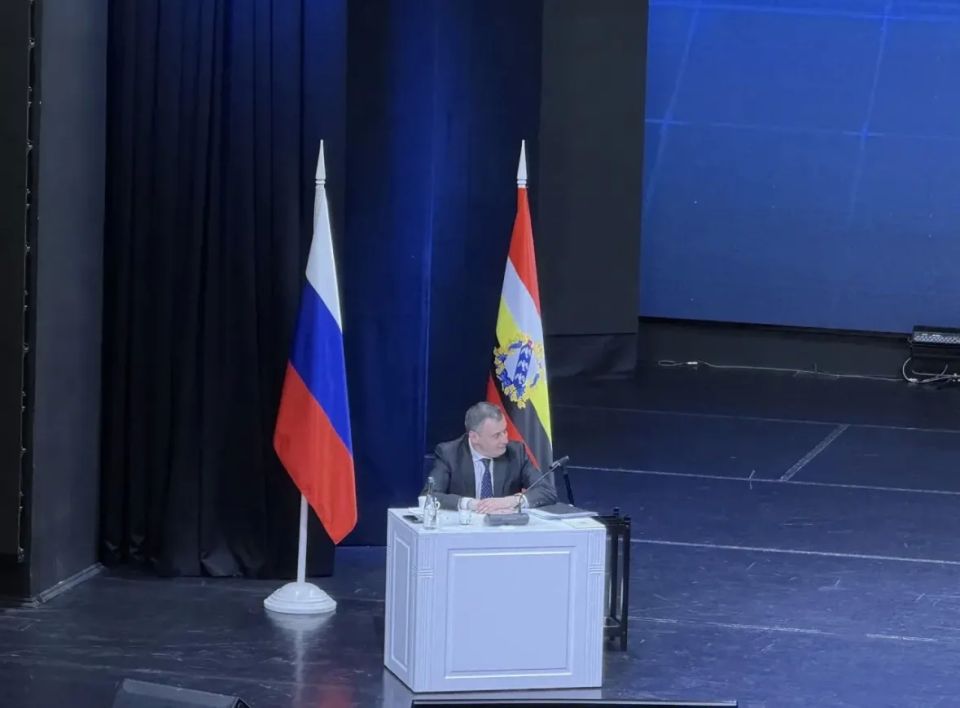 Депутат Бобовников поблагодарил Кабаеву и Хинштейна за поездку курских гимнасток в Болгарию