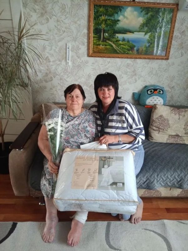 ПОЗДРАВЛЕНИЕ С ЮБИЛЕЕМ!. Отметила свой 80-летний юбилей жительница села Средний Любаж - Евгения Федоровна Ризаева