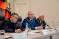 Хинштейн возобновит открытые встречи с переселенцами в июне