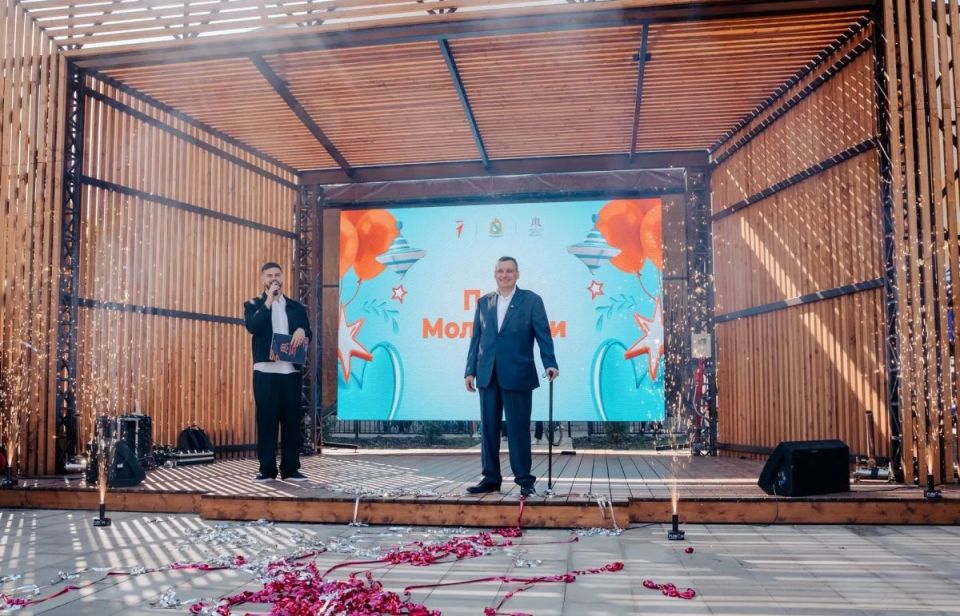 В Курске после реконструкции открыли Парк молодёжи и фонтан на площади Рокоссовского