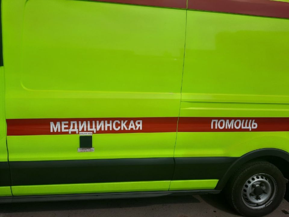 В Курской области на трассе столкнулись две фуры и три легковушки: один человек погиб
