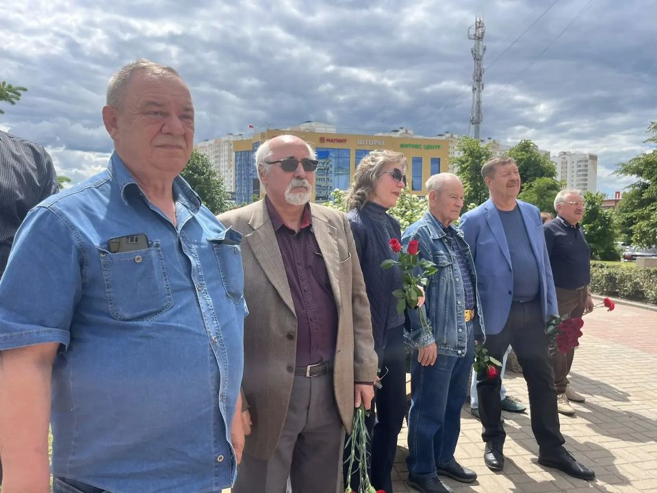 В Курске почтили память Вячеслава Клыкова