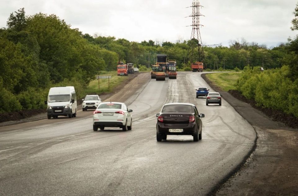 Под Курском начали ремонтировать важную дорогу через село Дьяконово