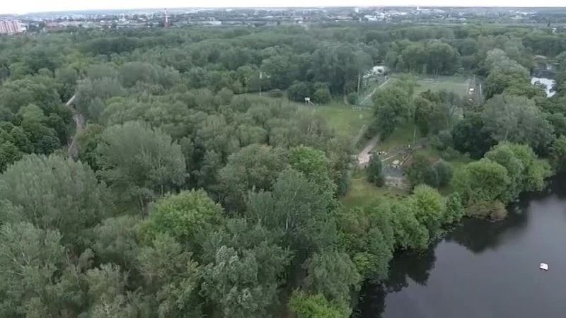 О проблемах общественного пространства «Новая Боевка» с журналистами телекомпании «Такт» поделился представитель местного бизнеса