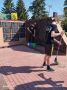 Трудовое лето в Фатеже!. Пока школьные каникулы в самом разгаре, ученики из Фатежской СОШ № 2 не сидят без дела! Вместе с Натальей Николаевной Володиной ребята приводили в порядок территорию у памятника нашим защитникам