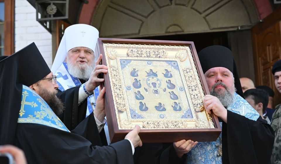 В Курске провели молебен перед иконой Божией Матери «Знамение»