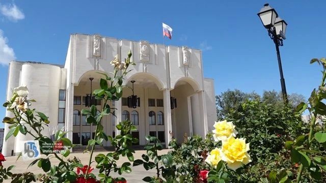 Спасатели предупредили курян о сильном ветре и граде
