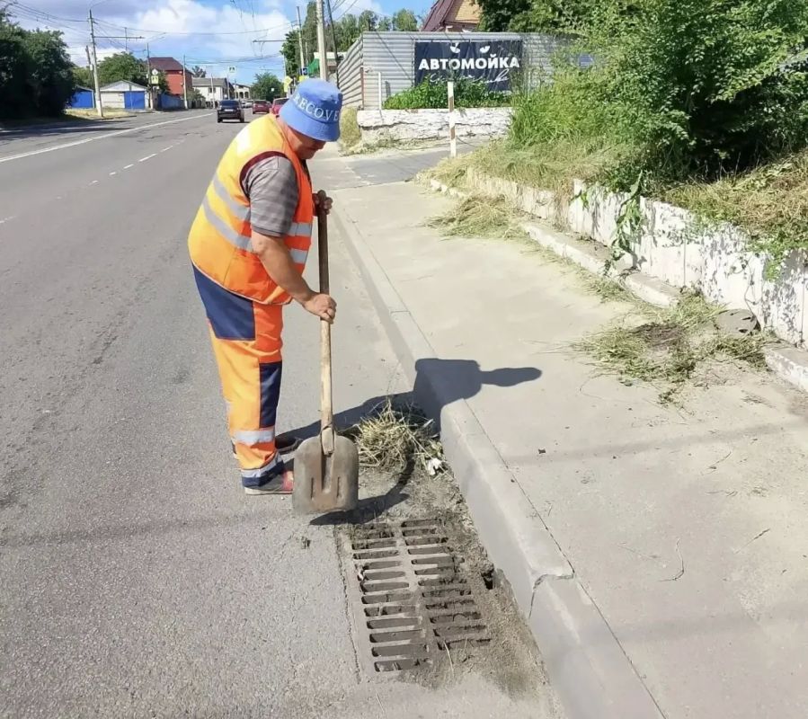В Курске продолжается ямочный ремонт дорог