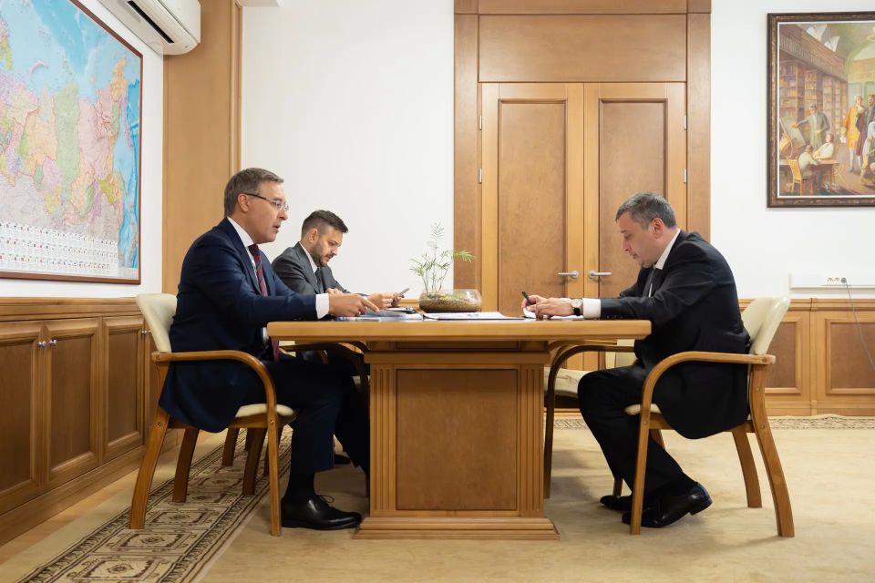 Александр Хинштейн: Одним днём работаю в Москве