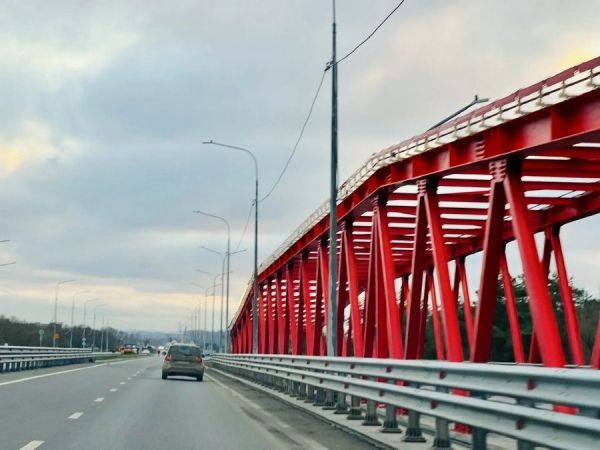 Хинштейн попросил у Мантурова денег на строительство проспекта Булатова